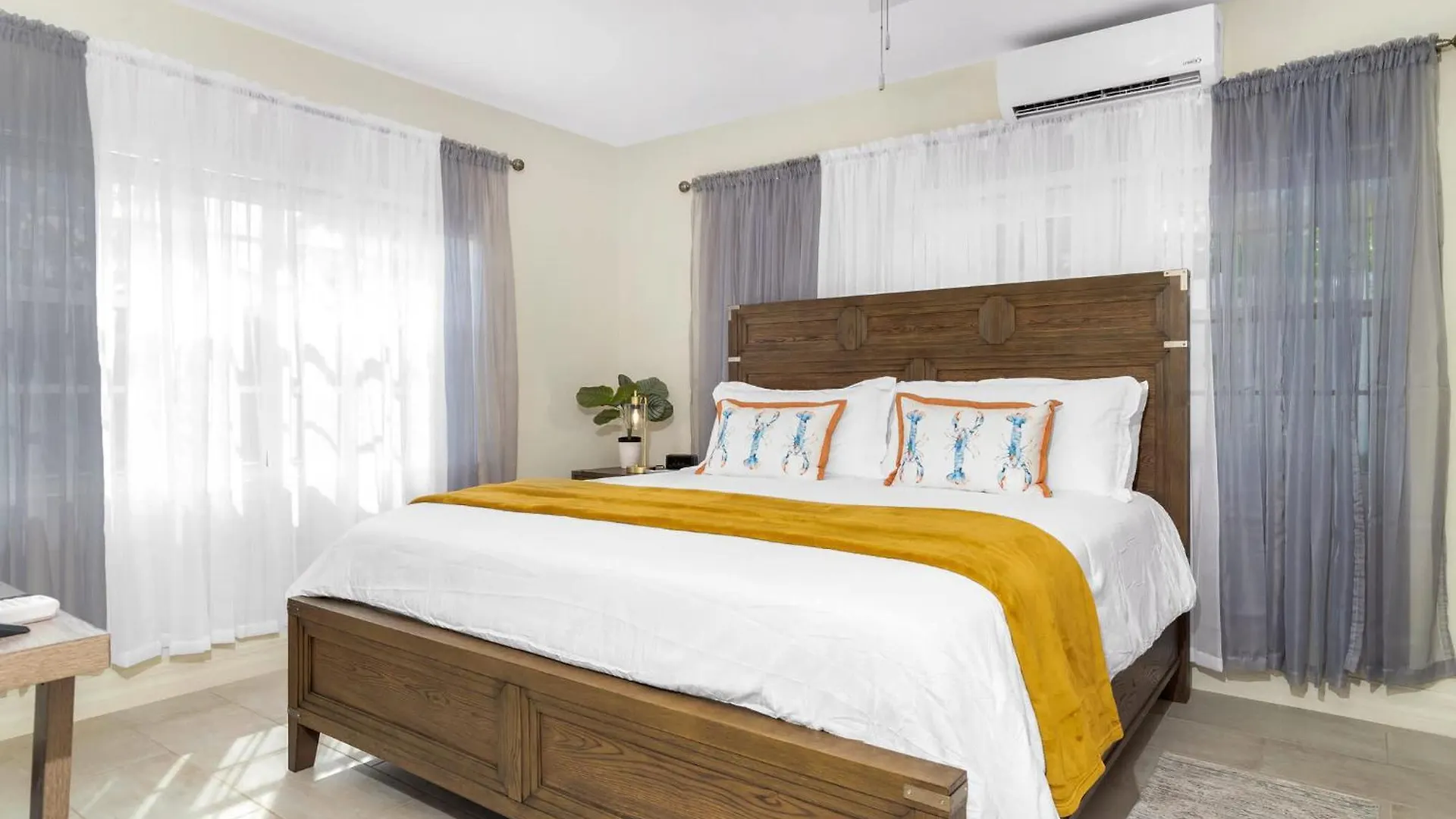 Relaxing Island Retreat Steps To Grace Bay Beach Long Bay 特克斯和凯科斯群岛
